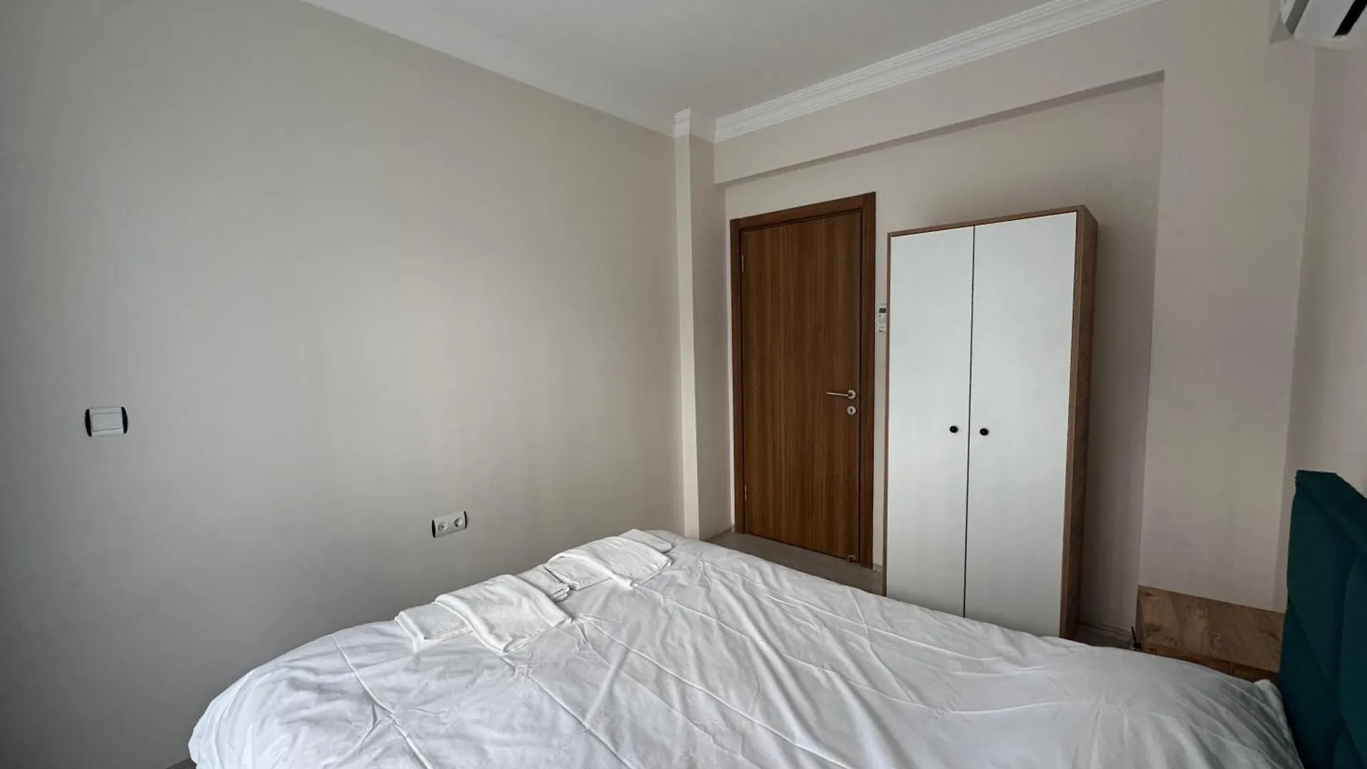 Ege Apartments 페티예