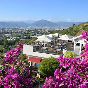 Sundial Hotel & Restaurant Otel